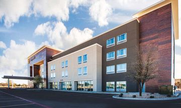 La Quinta Inn & Suites Lubbock South