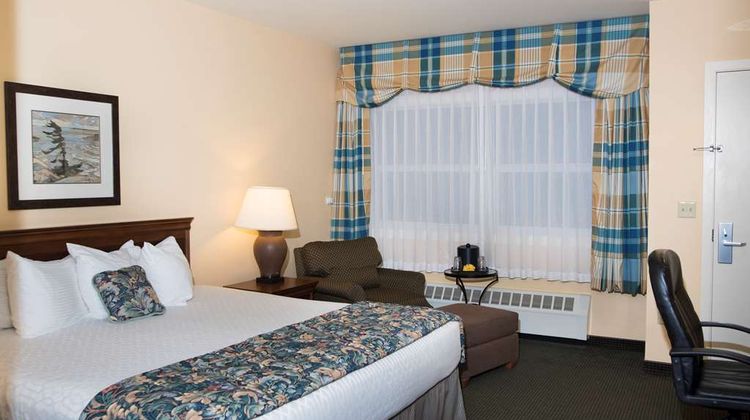 Landing Hotel Room