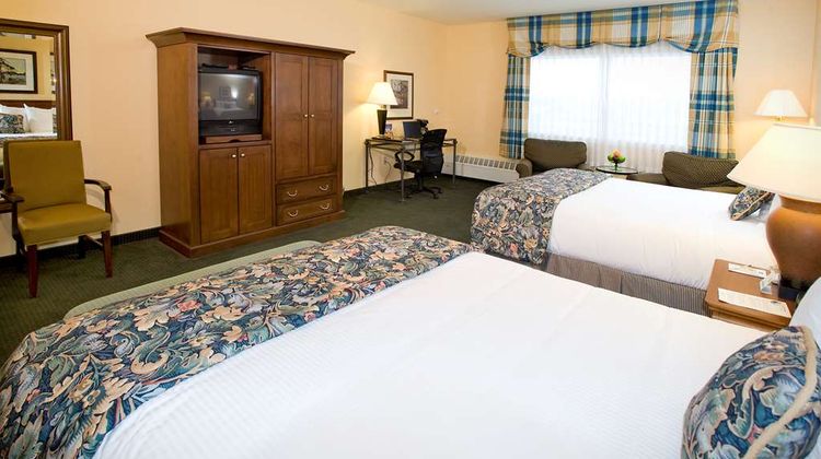 Landing Hotel Room