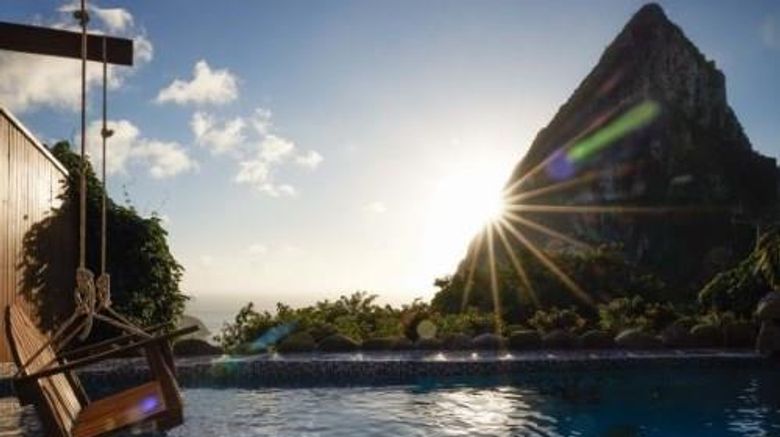 <b>Ladera Resort Suite</b>. Images powered by <a href="https://iceportal.shijigroup.com/" title="IcePortal" target="_blank">IcePortal</a>.
