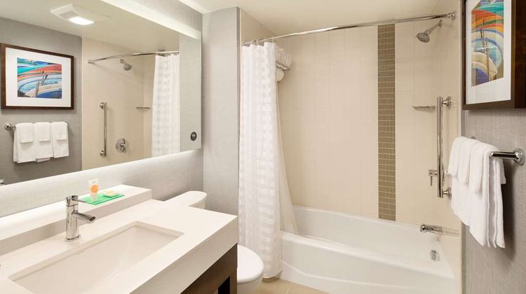 Hyatt Place Santa Cruz Room