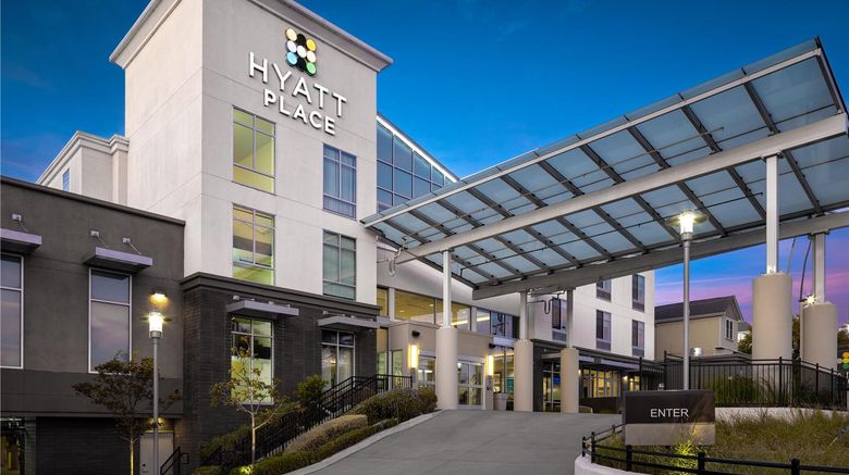 Hyatt Place Santa Cruz Exterior. Images powered by <a href="https://iceportal.shijigroup.com" target="_blank" rel="noopener">Ice Portal</a>.