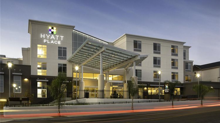 Hyatt Place Santa Cruz Exterior