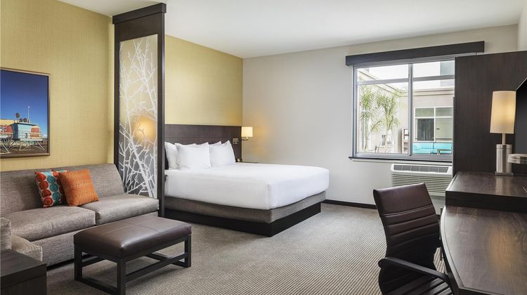 Hyatt Place Santa Cruz Room