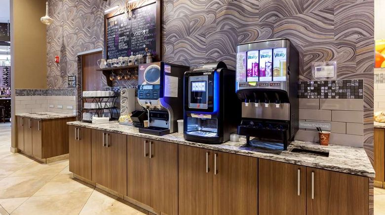<b>Best Western Plus St John's Airport Restaurant</b>. Images powered by <a href="https://iceportal.shijigroup.com/" title="IcePortal" target="_blank">IcePortal</a>.