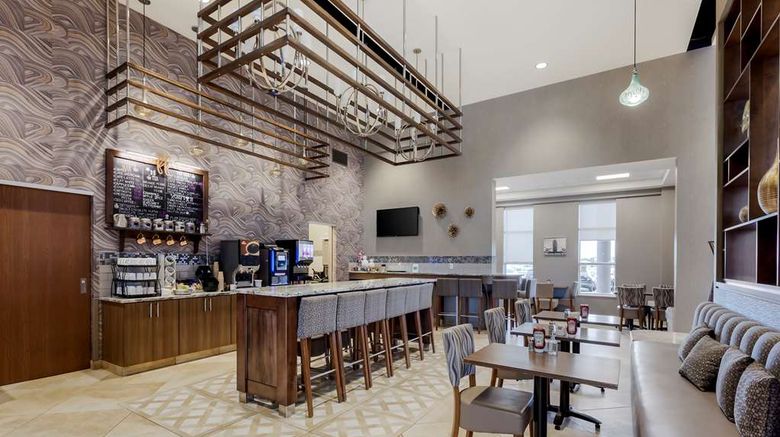 <b>Best Western Plus St John's Airport Restaurant</b>. Images powered by <a href="https://iceportal.shijigroup.com/" title="IcePortal" target="_blank">IcePortal</a>.