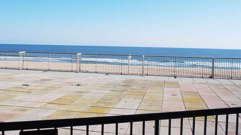 <b>Grand Hotel and Spa Beach</b>. Images powered by <a href="https://iceportal.shijigroup.com/" title="IcePortal" target="_blank">IcePortal</a>.