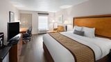 Baymont Inn & Suites Knoxville I-75 Suite