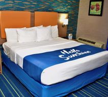 Days Inn Wayne Room