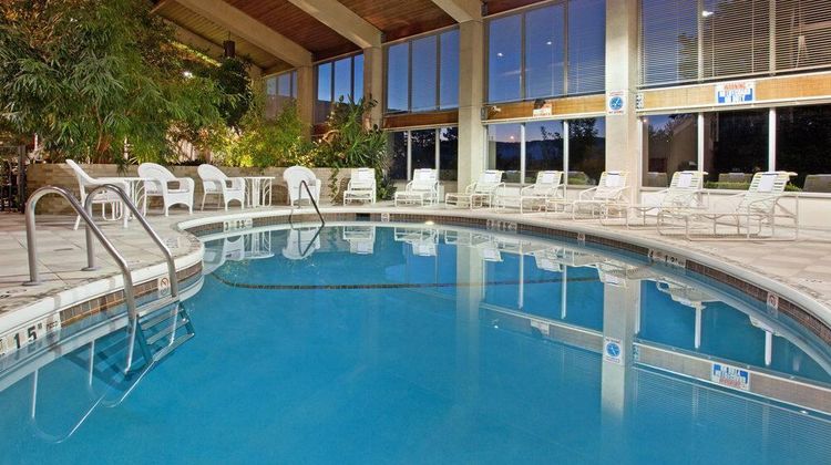 Days Inn Warren, PA Pool