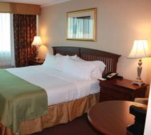 Days Inn Warren, PA Room