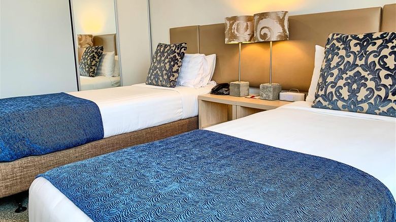 <b>Ramada Suites Albany, Auckland Room</b>. Images powered by <a href="https://iceportal.shijigroup.com/" title="IcePortal" target="_blank">IcePortal</a>.
