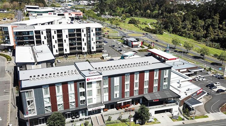 <b>Ramada Suites Albany, Auckland Exterior</b>. Images powered by <a href="https://iceportal.shijigroup.com/" title="IcePortal" target="_blank">IcePortal</a>.