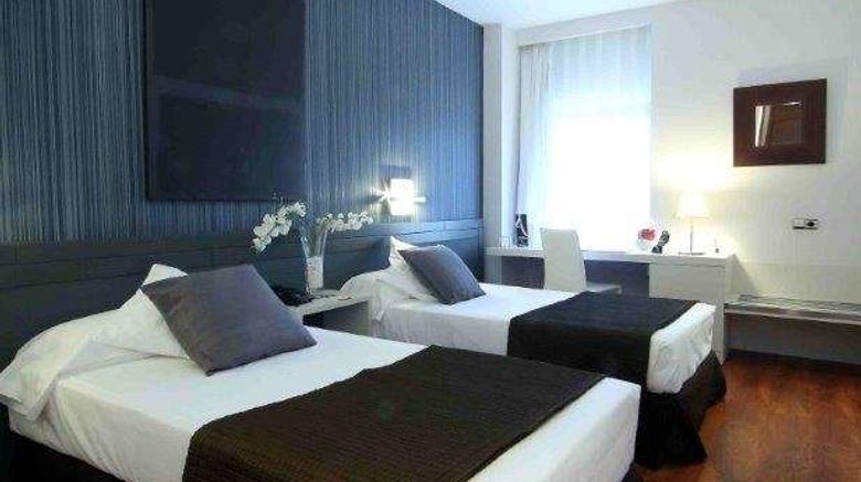 <b>Amura Alcobendas Hotel Room</b>. Images powered by <a href="https://iceportal.shijigroup.com/" title="IcePortal" target="_blank">IcePortal</a>.
