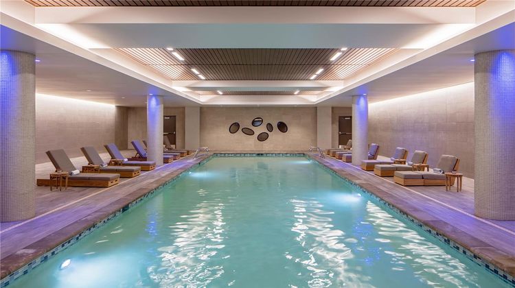 Hyatt Regency Lake Washington Pool