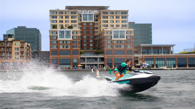 <b>Hyatt Regency Lake Washington Recreation</b>. Images powered by <a href="https://iceportal.shijigroup.com/" title="IcePortal" target="_blank">IcePortal</a>.