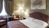 Adi Doria Grand Hotel Room