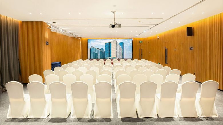 <b>INNSIDE Zhengzhou Meeting</b>. Images powered by <a href="https://iceportal.shijigroup.com/" title="IcePortal" target="_blank">IcePortal</a>.