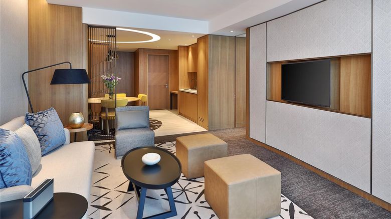 <b>DoubleTree by Hilton Dubai-Business Bay Room</b>. Images powered by <a href="https://iceportal.shijigroup.com/" title="IcePortal" target="_blank">IcePortal</a>.