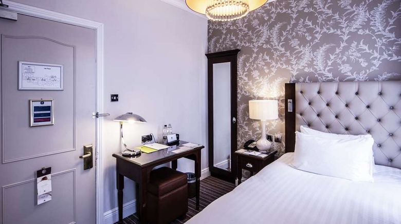 <b>DoubleTree-Hilton Cheltenham/Cotswolds Room</b>. Images powered by <a href="https://iceportal.shijigroup.com/" title="IcePortal" target="_blank">IcePortal</a>.