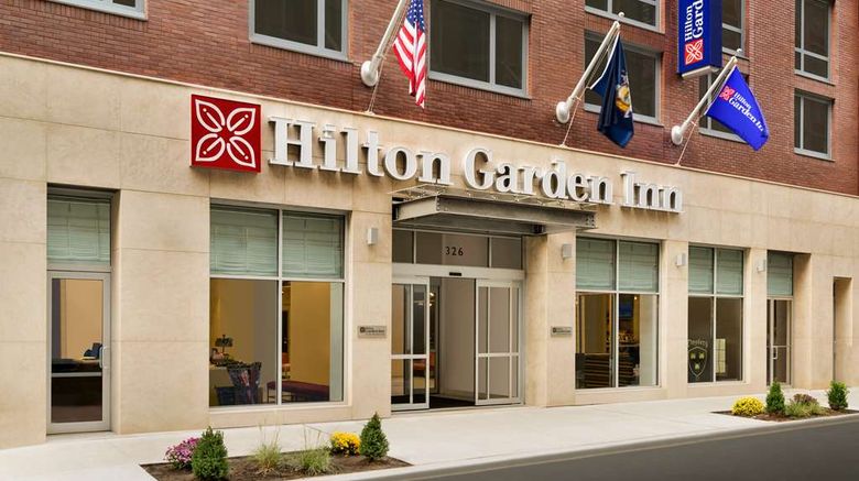 <b>Hilton Garden Inn NY Times Square South Exterior</b>. Images powered by <a href="https://iceportal.shijigroup.com/" title="IcePortal" target="_blank">IcePortal</a>.
