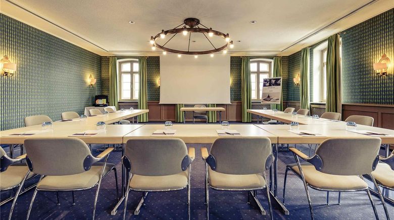 <b>Mercure Muenchen Freising Airport Meeting</b>. Images powered by <a href="https://iceportal.shijigroup.com/" title="IcePortal" target="_blank">IcePortal</a>.