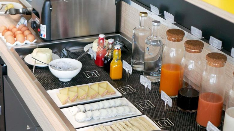 <b>Ibis Styles Poitiers Nord Restaurant</b>. Images powered by <a href="https://iceportal.shijigroup.com/" title="IcePortal" target="_blank">IcePortal</a>.