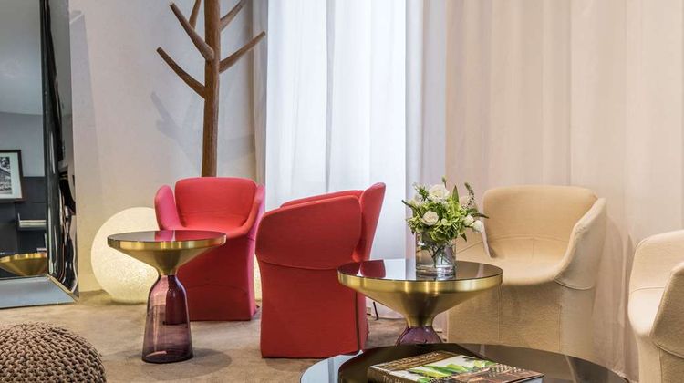 Best Western Plus La Demeure Lobby