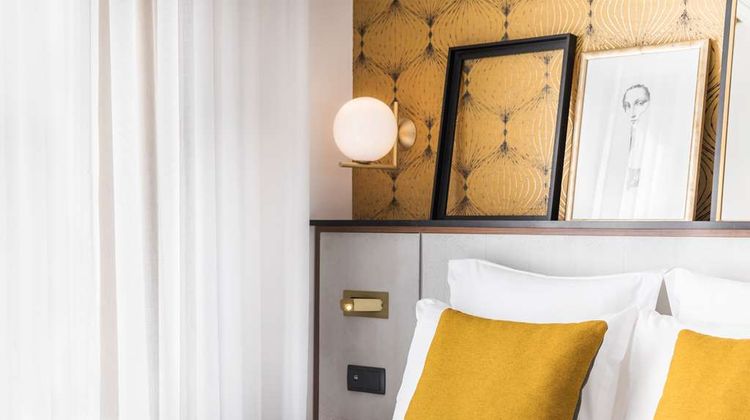 Best Western Plus La Demeure Room