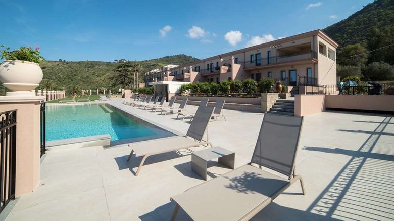 <b>Best Western Plus Hotel Terre di Eolo Pool</b>. Images powered by <a href="https://iceportal.shijigroup.com/" title="IcePortal" target="_blank">IcePortal</a>.