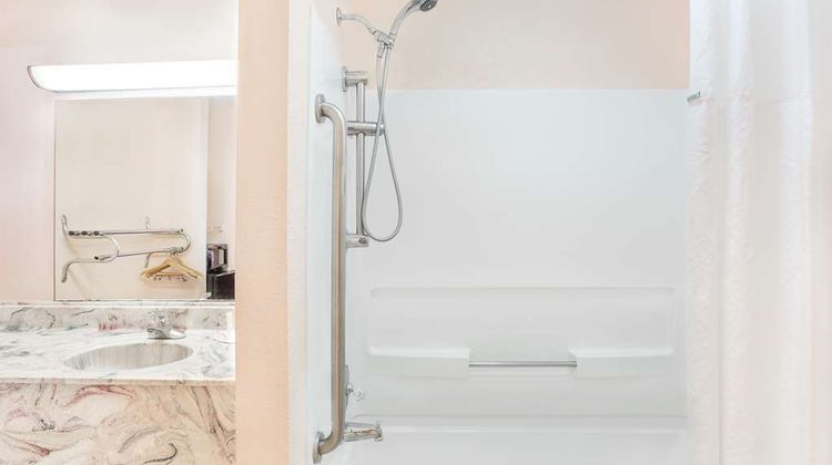 Americas Best Value Inn Kosciusko Room