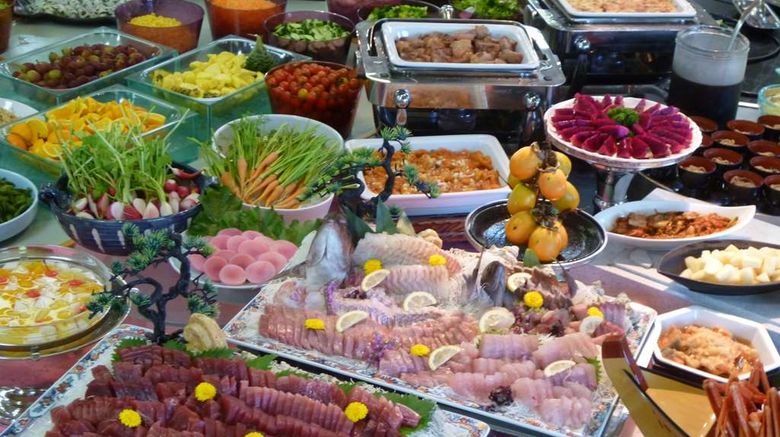 <b>Kamogawa Sea World Hotel Restaurant</b>. Images powered by <a href="https://iceportal.shijigroup.com/" title="IcePortal" target="_blank">IcePortal</a>.