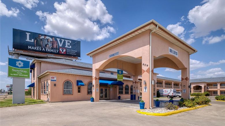 <b>SureStay By Best Western Mission Exterior</b>. Images powered by <a href="https://iceportal.shijigroup.com/" title="IcePortal" target="_blank">IcePortal</a>.