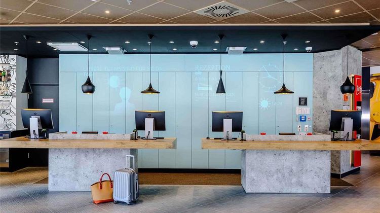 Ibis Wien Hauptbahnhof Exterior