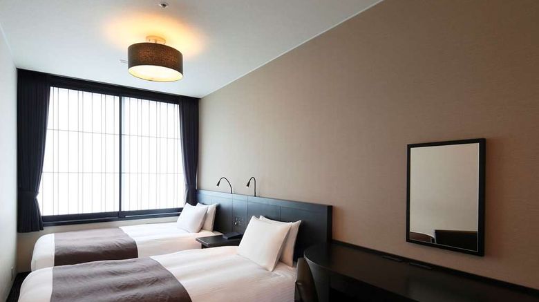 <b>Kyoto Tower Hotel Room</b>. Images powered by <a href="https://iceportal.shijigroup.com/" title="IcePortal" target="_blank">IcePortal</a>.