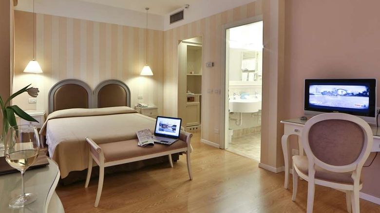 <b>Bonotto Hotel Belvedere Room</b>. Images powered by <a href="https://iceportal.shijigroup.com/" title="IcePortal" target="_blank">IcePortal</a>.