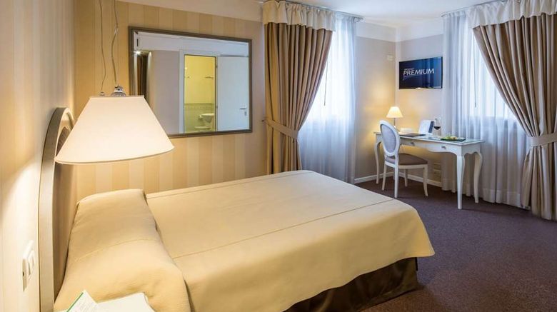 <b>Bonotto Hotel Belvedere Room</b>. Images powered by <a href="https://iceportal.shijigroup.com/" title="IcePortal" target="_blank">IcePortal</a>.