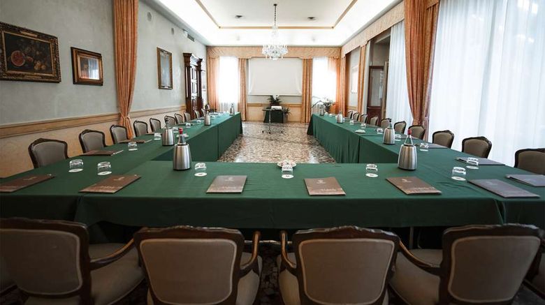 <b>Bonotto Hotel Belvedere Meeting</b>. Images powered by <a href="https://iceportal.shijigroup.com/" title="IcePortal" target="_blank">IcePortal</a>.