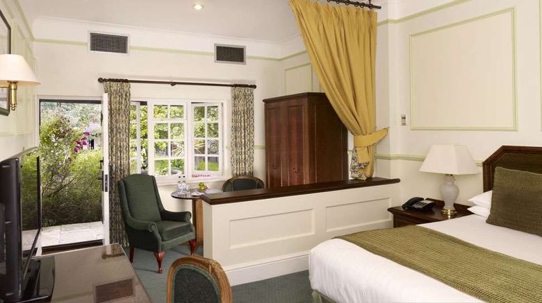 <b>Marygreen Manor Room</b>. Images powered by <a href="https://iceportal.shijigroup.com/" title="IcePortal" target="_blank">IcePortal</a>.