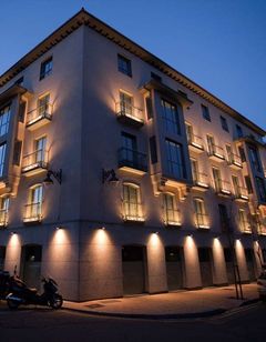 Nexus Valladolid Suites & Hotel
