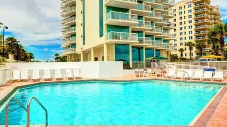 <b>Bahama House Pool</b>. Images powered by <a href="https://iceportal.shijigroup.com/" title="IcePortal" target="_blank">IcePortal</a>.