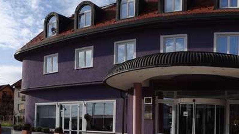<b>Hotel Phoenix Exterior</b>. Images powered by <a href="https://iceportal.shijigroup.com/" title="IcePortal" target="_blank">IcePortal</a>.
