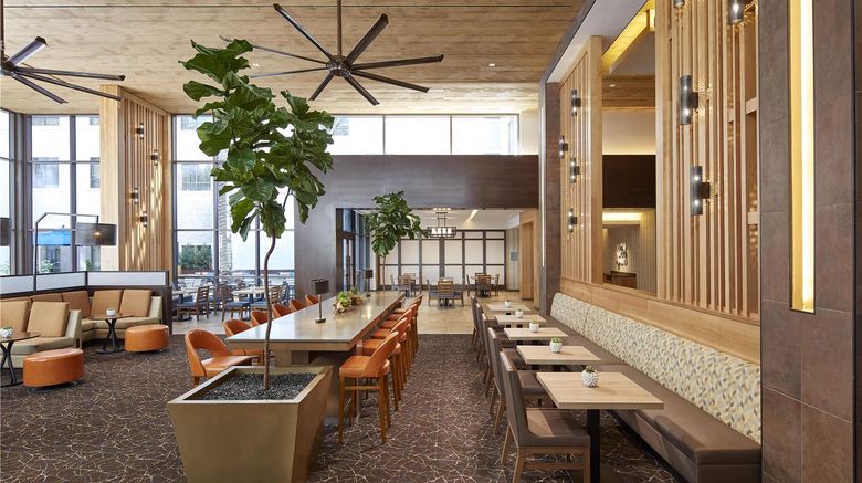 <b>Homewood Suites Circle/Sea World Area Lobby</b>. Images powered by <a href="https://iceportal.shijigroup.com/" title="IcePortal" target="_blank">IcePortal</a>.