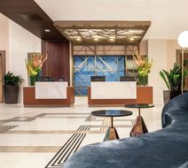 Embassy Suites Downtown Pioneer Square Lobby