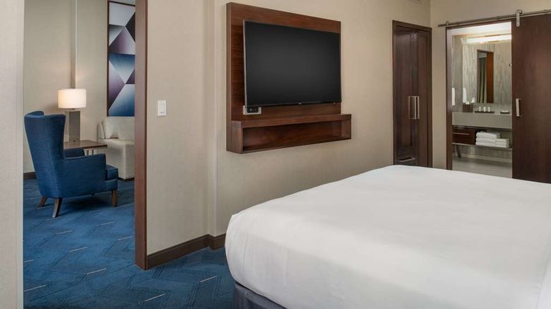 <b>Embassy Suites Downtown Pioneer Square Room</b>. Images powered by <a href="https://iceportal.shijigroup.com/" title="IcePortal" target="_blank">IcePortal</a>.