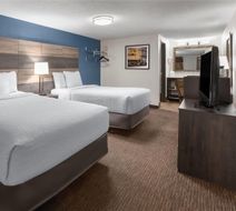 Baymont Inn & Suites Downtown Detroit Room