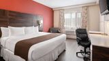 Baymont Inn& Suites Medicine Hat Room