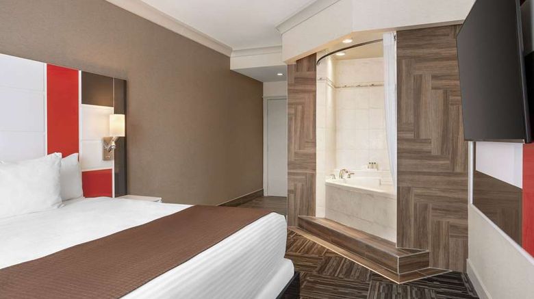 <b>Baymont Inn& Suites Medicine Hat Suite</b>. Images powered by <a href="https://iceportal.shijigroup.com/" title="IcePortal" target="_blank">IcePortal</a>.