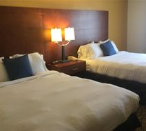 Baymont Inn & Suites Mishawaka Room