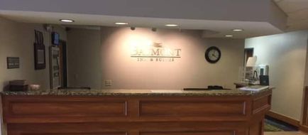 Baymont Inn & Suites Mishawaka Lobby